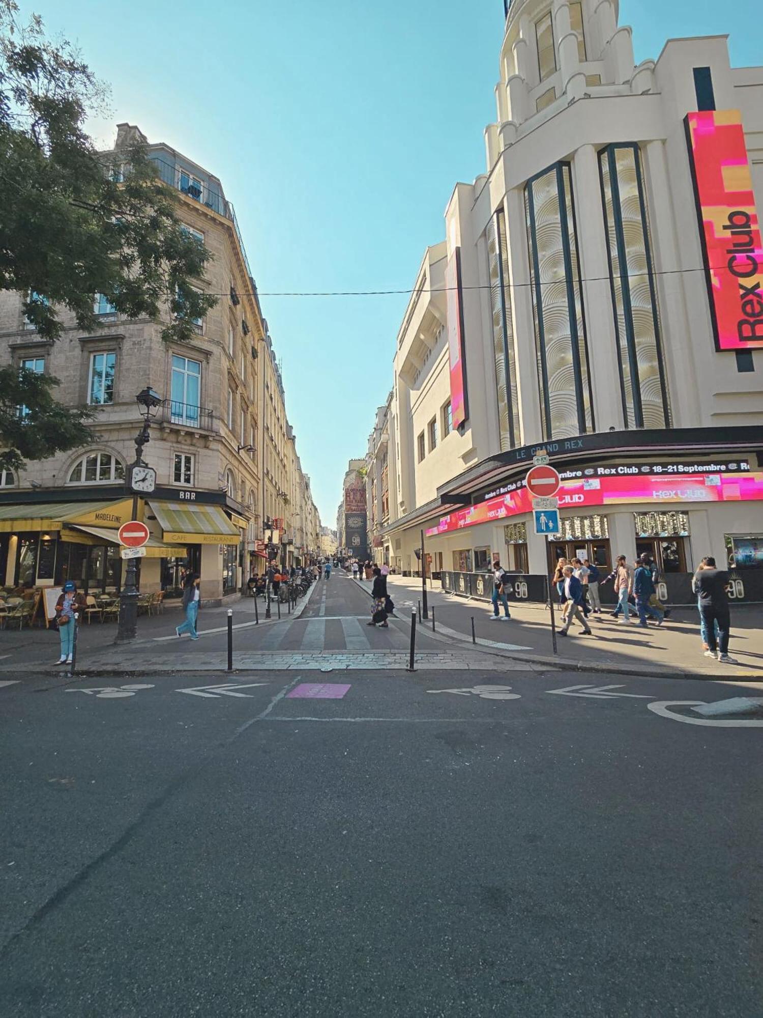 Studio Opera Paris Luaran gambar